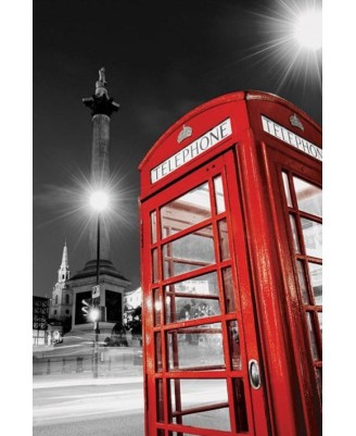 London - Red Telephone Box (Trafalgar Square)